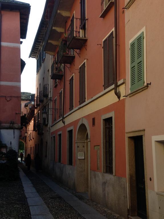Casa Vacanza Isola أورتا سان جوليو الغرفة الصورة